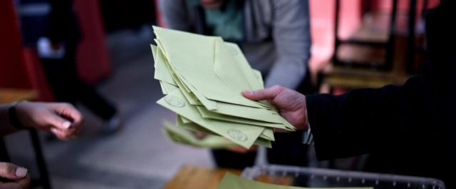 Τουρκία: Καταγγελίες για νοθεία στο δημοψήφισμα εξετάζει το Ανώτατο Εκλογικό Συμβούλιο