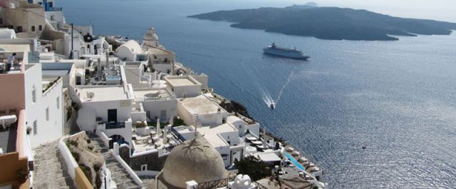 Γερμανικά ΜΜΕ: Τουριστικό “success story”, φέτος, η Ελλάδα