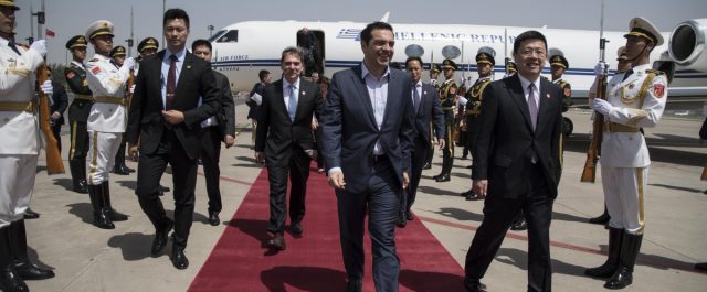Tweet Τσίπρα από το Πεκίνο: Ενισχύουμε τη στρατηγική συνεργασία Ελλάδας-Κίνας
