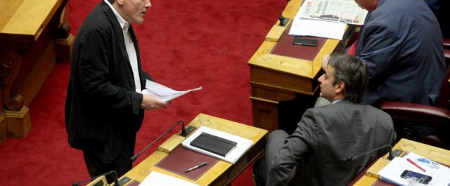 Τσακαλώτος για Μητσοτάκη: Θα έπρεπε να ξέρει δυο-τρία πράγματα για το πως λειτουργεί η οικονομία