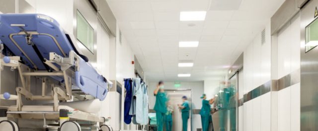 Κυβερνητικές πηγές: 18.610 προσλήψεις στην Υγεία – Απάντηση στα περί “πέτσινων” διορισμών