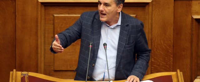 Τσακαλώτος: Οι πλούσιοι βρίσκουν φορολογική προστασία τύπου Paradise Papers