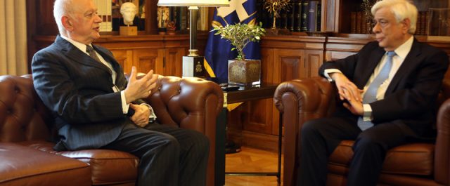 Μήνυμα Παυλόπουλου στους δανειστές: Να εκπληρώσουν τις υποχρεώσεις τους