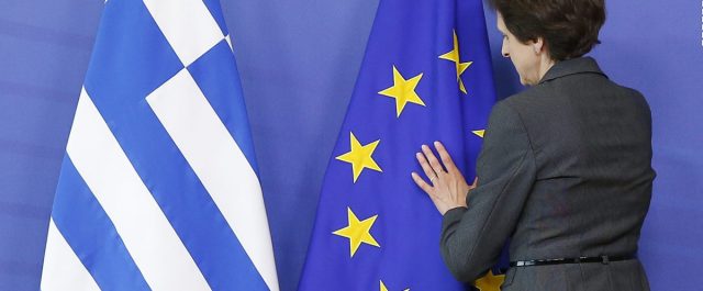 Suddeutsche Zeitung: “Τορπιλίζουν” τη συμφωνία για…το γόητρο του Σόϊμπλε
