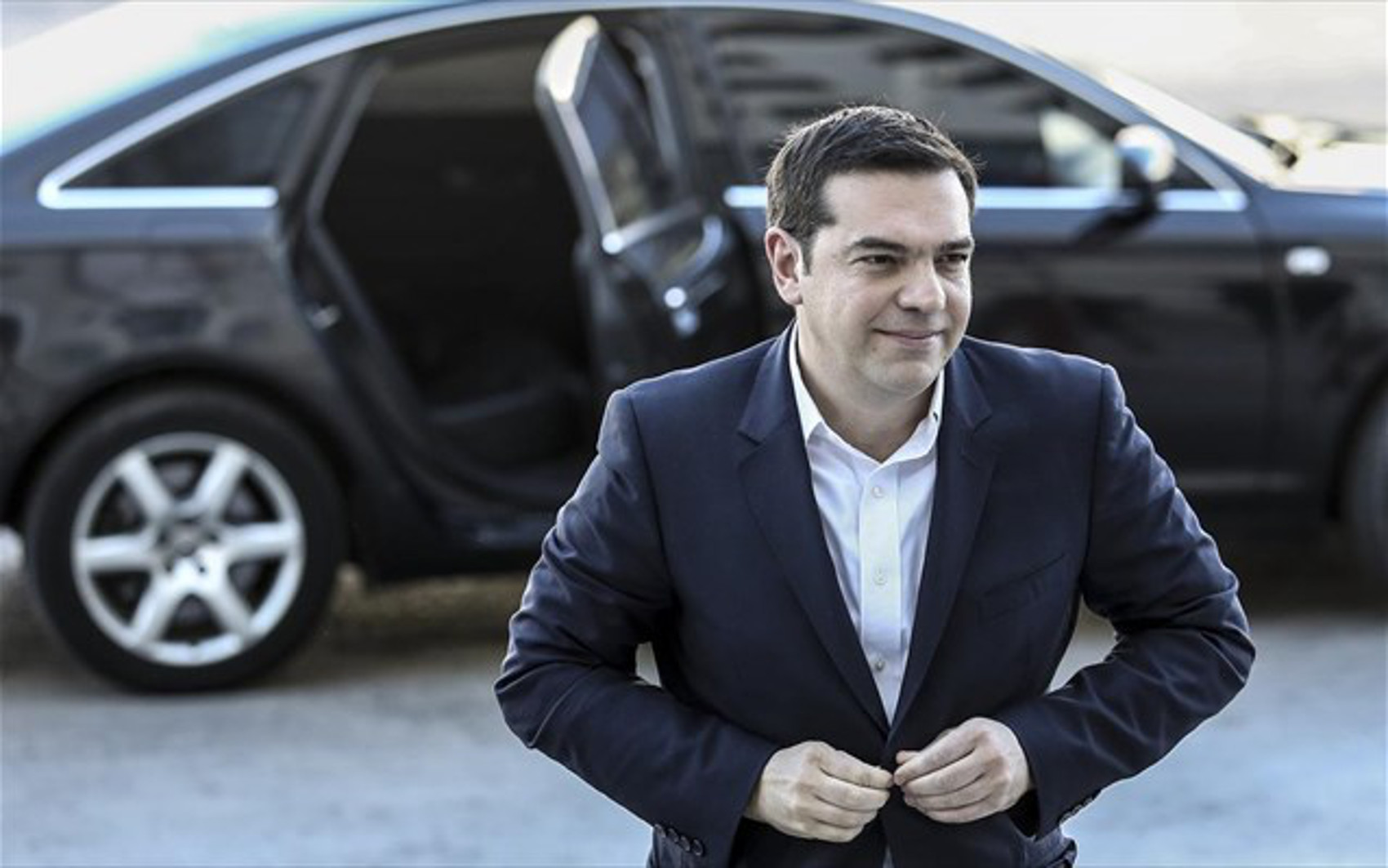 Καυστικό σχόλιο Τσίπρα για τη συνέντευξη Μητσοτάκη στον Πορτοσάλτε: Τα βλέπουν όλα πέτσινα