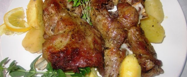 Αρνί ψητό στο φούρνο… με πατάτες