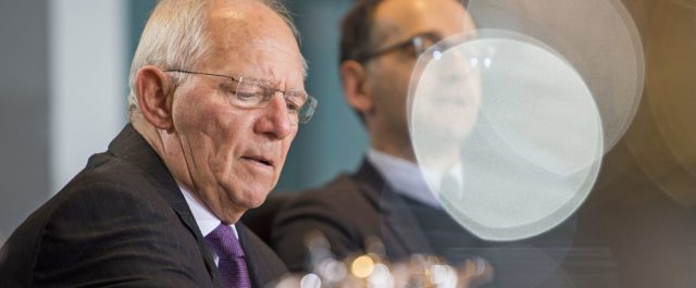 Γερμανικά ΜΜΕ: Μόνο ο Σόϊμπλε αντιστέκεται στην ελάφρυνση χρέους