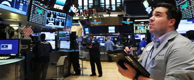 Bloomberg: “Πάρτι” στις αγορές για τα πορτογαλικά και τα ελληνικά ομόλογα