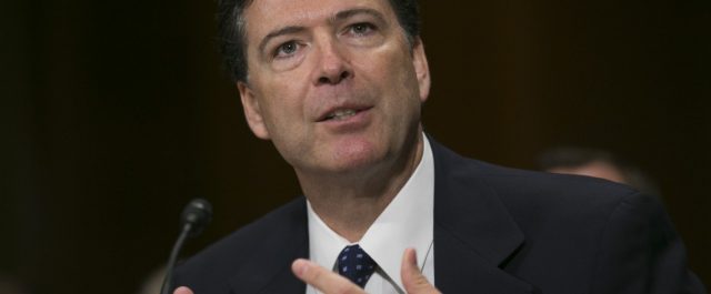 Ο Τράμπ “έφαγε” εν μία νυκτί τον αρχηγό του FBI – Έντονο παρασκήνιο για Χίλαρι και Ρωσία