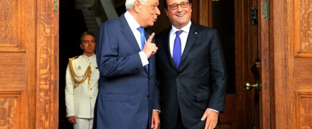 Το “ευχαριστώ” του Προκόπη Παυλόπουλου στον Φρανσουά Ολάντ