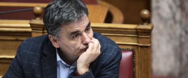 Επική ατάκα Τσακαλώτου: Τέτοια ώρα είμαστε μόνοι μας, 9 στους 10 βλέπουν Survivor