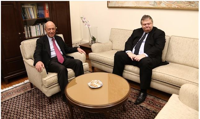 Γιατί υποβαθμίζουν τη συνάντηση τους Σημίτης – Βενιζέλος;