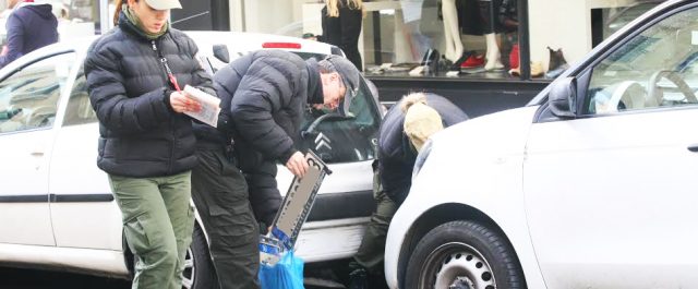“Κατάληψη” σε ράμπες ΑΜΕΑ και πεζοδρόμια από ασυνείδητους οδηγούς