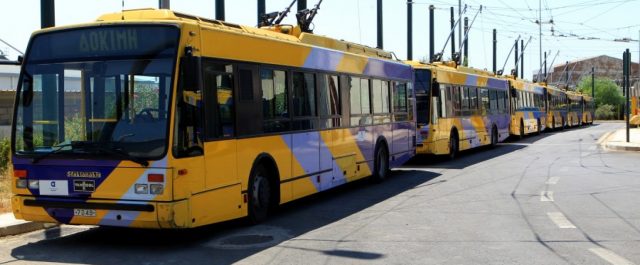 11 – 4 μμ στάση εργασίας στα τρόλεϊ