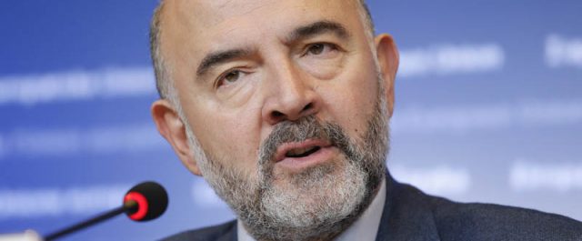 Μοσκοβισί: Θα υπάρξει λαϊκή εξέγερση εάν η Ευρωζώνη δεν μειώσει τις ανισότητες