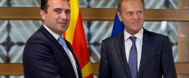 Guardian: Η ονομασία των Σκοπίων στο τραπέζι με αντάλλαγμα το ΝΑΤΟ;