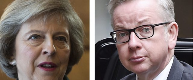 Σε τεντωμένο σχοινί η Μέϊ στους Τόρις- Προσπάθεια συσπείρωσης με ανασχηματισμό