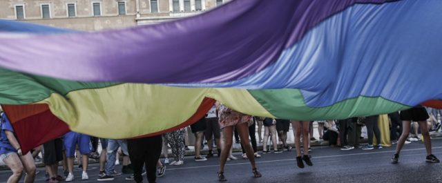 Μεγάλη συμμετοχή στο AthensPride 2017 με…Θέμα Παιδείας