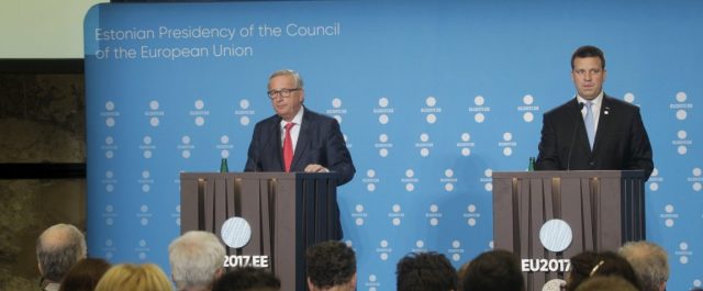 Γιούνκερ για Κυπριακό: Είναι η τελευταία ευκαιρία για την Ένωση της νήσου