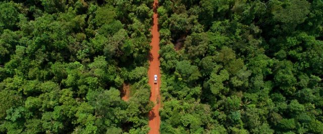 Η Νορβηγία απειλεί να κόψει χρηματοδότηση προς τη Βραζιλία επειδή αποψιλώνει τον Αμαζόνιο