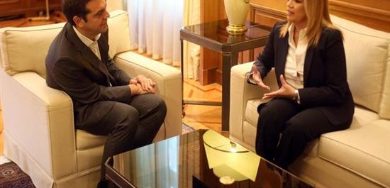 Βολές εκατέρωθεν Τσίπρα Φώφης μπροστά στις κάμερες