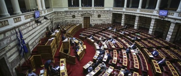 Με 153 “Ναι” πέρασαν οι τροπολογίες