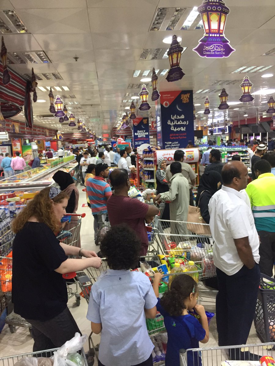 Πανικός στη Ντόχα- Έφοδοι στα σούπερ μάρκετ