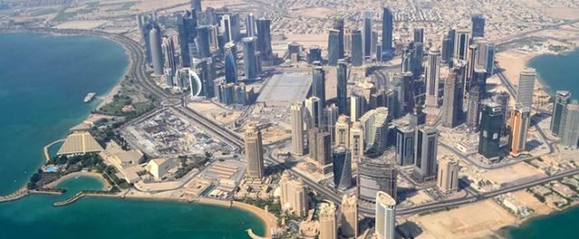 Σε αραβική διπλωματική “καραντίνα” το Κατάρ επειδή στηρίζει την τρομοκρατία