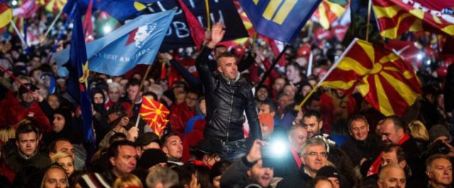 “Παγίδα” η ένταξη της FYROM στο ΝΑΤΟ με “προσωρινή ονομασία”;