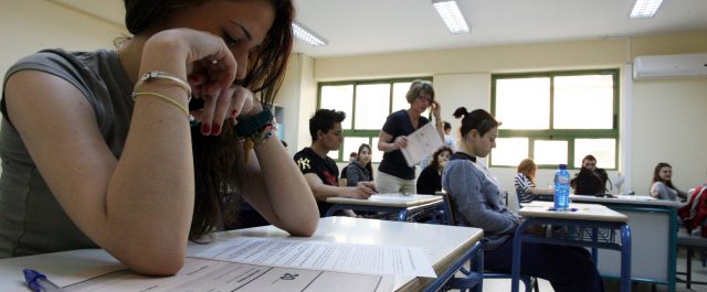 Πανελλαδικές: Ομιλία του Γρ. Σκαλκέα το θέμα της Νεοελληνικής Γλώσσας[αναλυτικά]