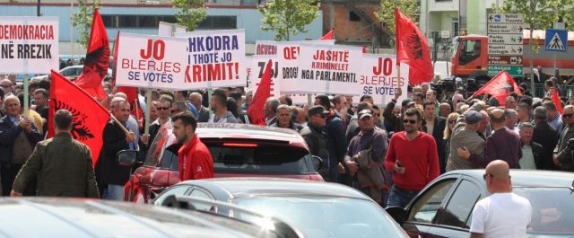 Deutsche Welle: Εκλογές του…χασίς στην Αλβανία