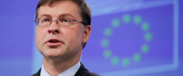 Ντομπρόβσκις: Ήρθε η ώρα για εκταμίευση της δόσης στην Αθήνα