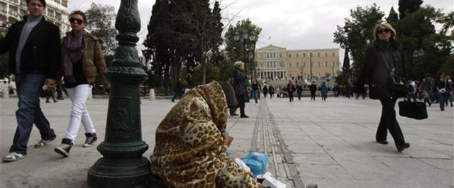 Έρευνα σοκ: Δραματικά στοιχεία για τη διαβίωση των Ελλήνων μετά το 2009