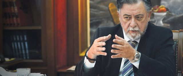 Πανούσης: Εκλογή νέου αρχηγού στο ΠΑΣΟΚ και συγκυβέρνηση με ΣΥΡΙΖΑ