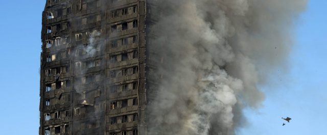 Κίνδυνος να καταρρεύσει ο Grenfeld Tower- Στους 58 οι νεκροί
