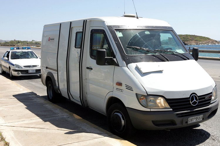 Αποκάλυψη: Καρτέλ και στις χρηματαποστολές! [έγγραφα ντοκουμέντο]