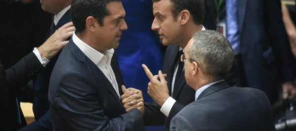 Ο Τσίπρας «τουίταρε» για τη συνομιλία του με Μακρόν