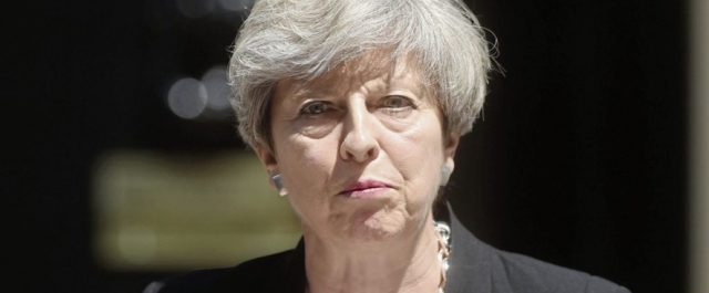 Μέι: “I’m sorry, so sorry” για το Γκρένφελ