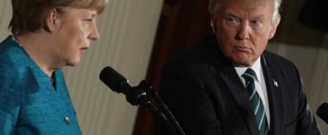 Guardian: «Αποφασιστικότερη Μέρκελ ύστερα από απόσυρση ΗΠΑ από τη συμφωνία για κλιματική αλλαγή»