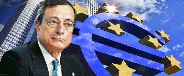 Ντράγκι: Συνεχίζει την ποσοτική χαλάρωση παρά τις πιέσεις Σόιμπλε