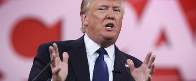 Τραμπ: Ζητήστε μου συγγνώμη για τη Ρωσία