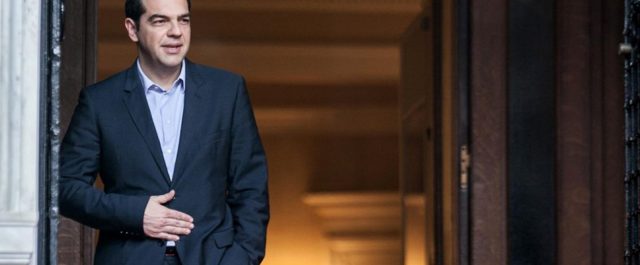 Τσίπρας στο twitter: “Πετύχαμε έναν καθαρό διάδρομο εξόδου από την κρίση”