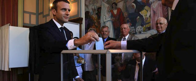 Πιερ Μπριανσόν: Ο Μακρόν δεν θα είναι, τελικά, ένας νέος Μπρέζνιεφ