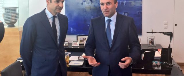 Ο Βέμπερ βλέπει (τώρα) σταθερότητα και φως στο τούνελ…