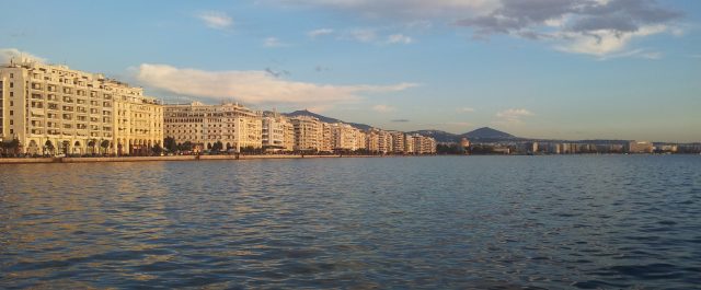 Ο όμιλος ΕΛ.ΠΕ στηρίζει το έργο απορύπανσης του Θερμαϊκού