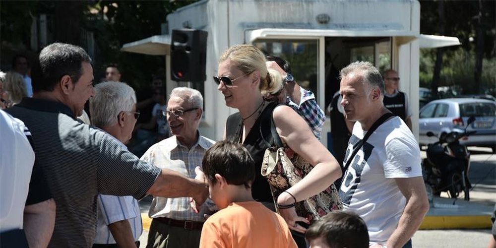 “Βγάλε το σκασμό επιτέλους”! Το βίντεο με την επίθεση Τσακνή σε Ραχήλ Μακρή που έγινε viral