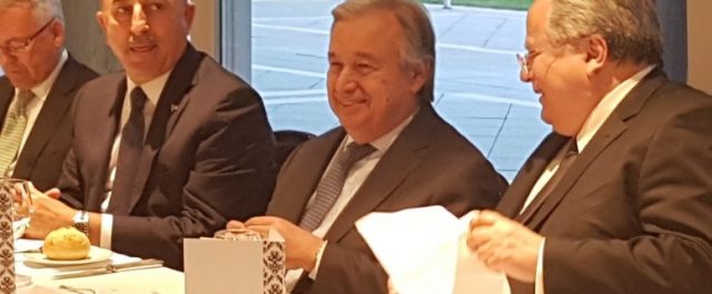 Η προβοκάτσια του Τσαβούσογλου στον Αναστασιάδη- Τι φωτογραφία ανέβασε στο twitter