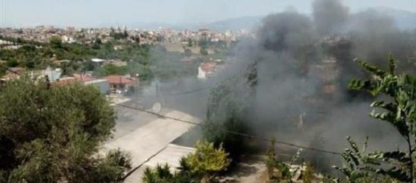 Αίγιο: Καταστράφηκαν κοντέινερ από φωτιά στον καταυλισμό σεισμοπλήκτων