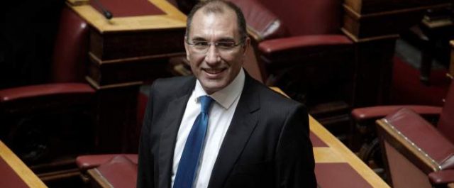 “Ηχηρά” …παρών από τον ΣΥΡΙΖΑ στην εκλογή του Δ. Καμμένου