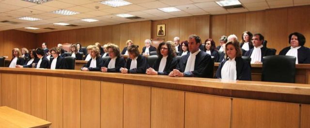 Ένωση Δικαστών και Εισαγγελέων: “Προσπάθεια χειραγώγησης με παρακράτος κονδυλοφόρων”